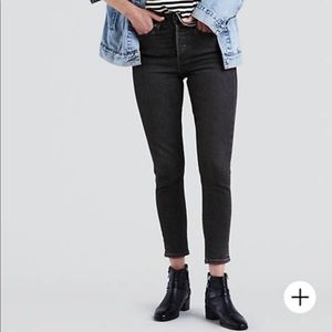 Levi’s Wedgie Fit Skinny Jeans